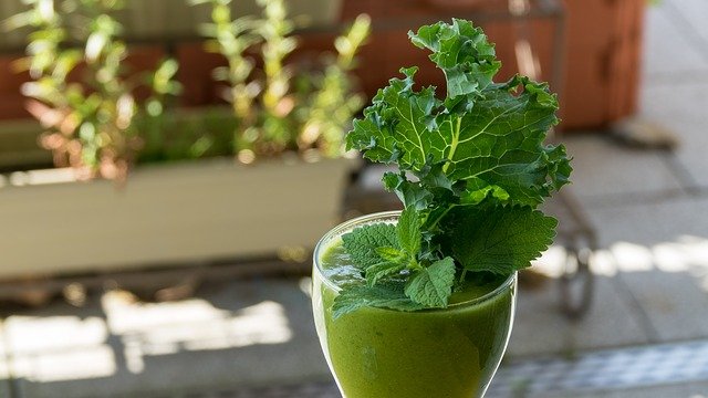 smoothies with kale